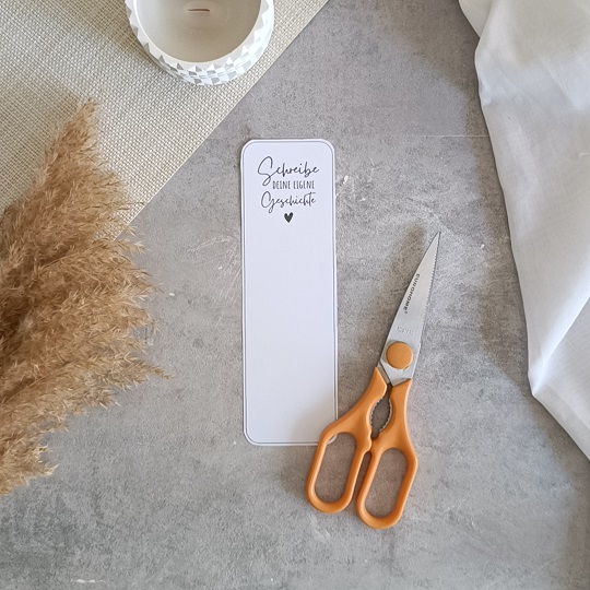 Diese kreative DIY-Idee ist schnell gemacht und sorgt für bleibenden Eindruck: Ein liebevoll gestalteter Kugelschreiber mit Botschaft 
