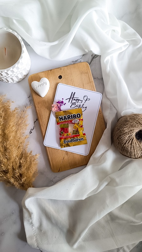 Süßer Gruß mit Haribo-Kärtchen